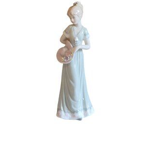 House of Lloyd Garden Party Figurine Vintage 2002